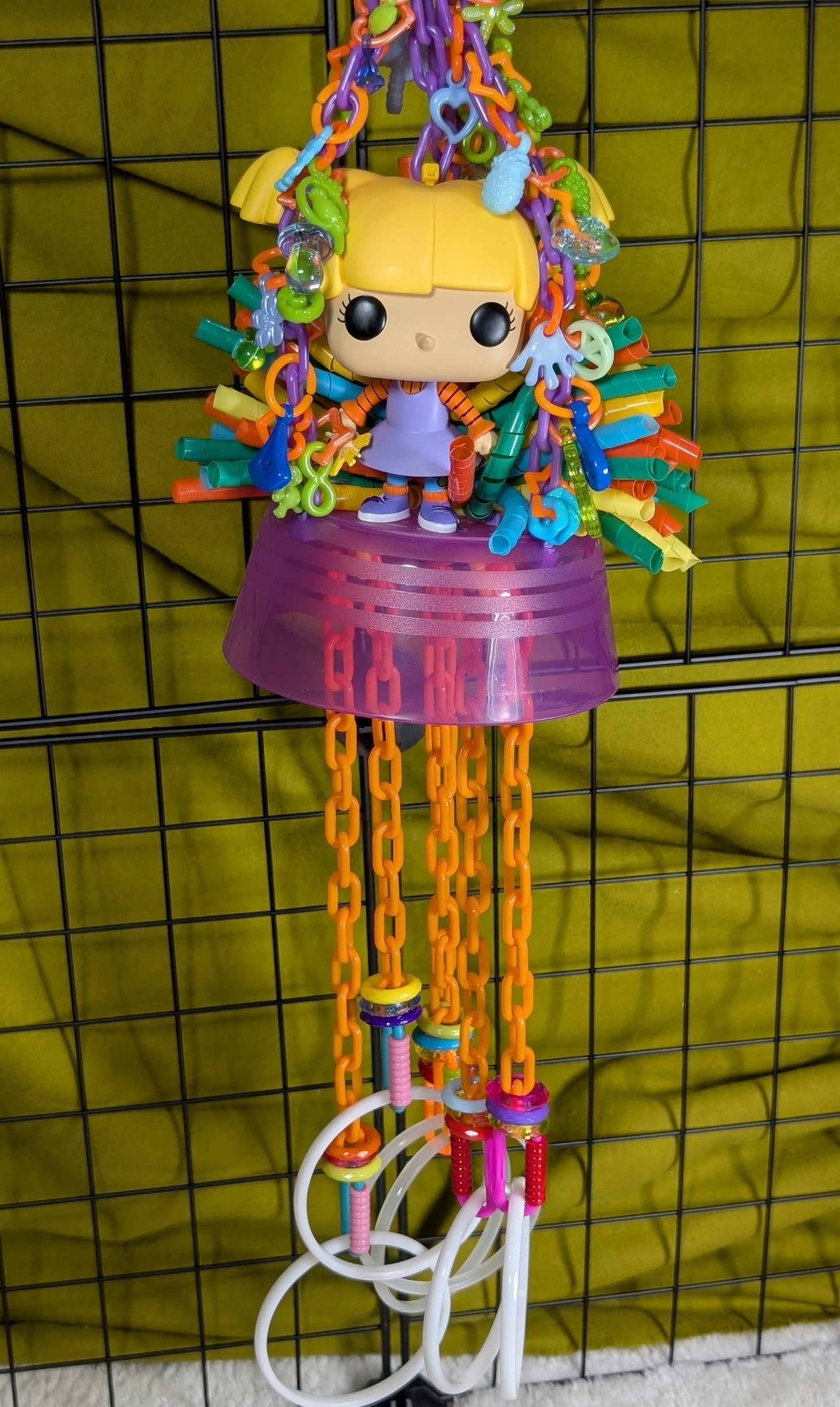 Angelica hanging pulley toy